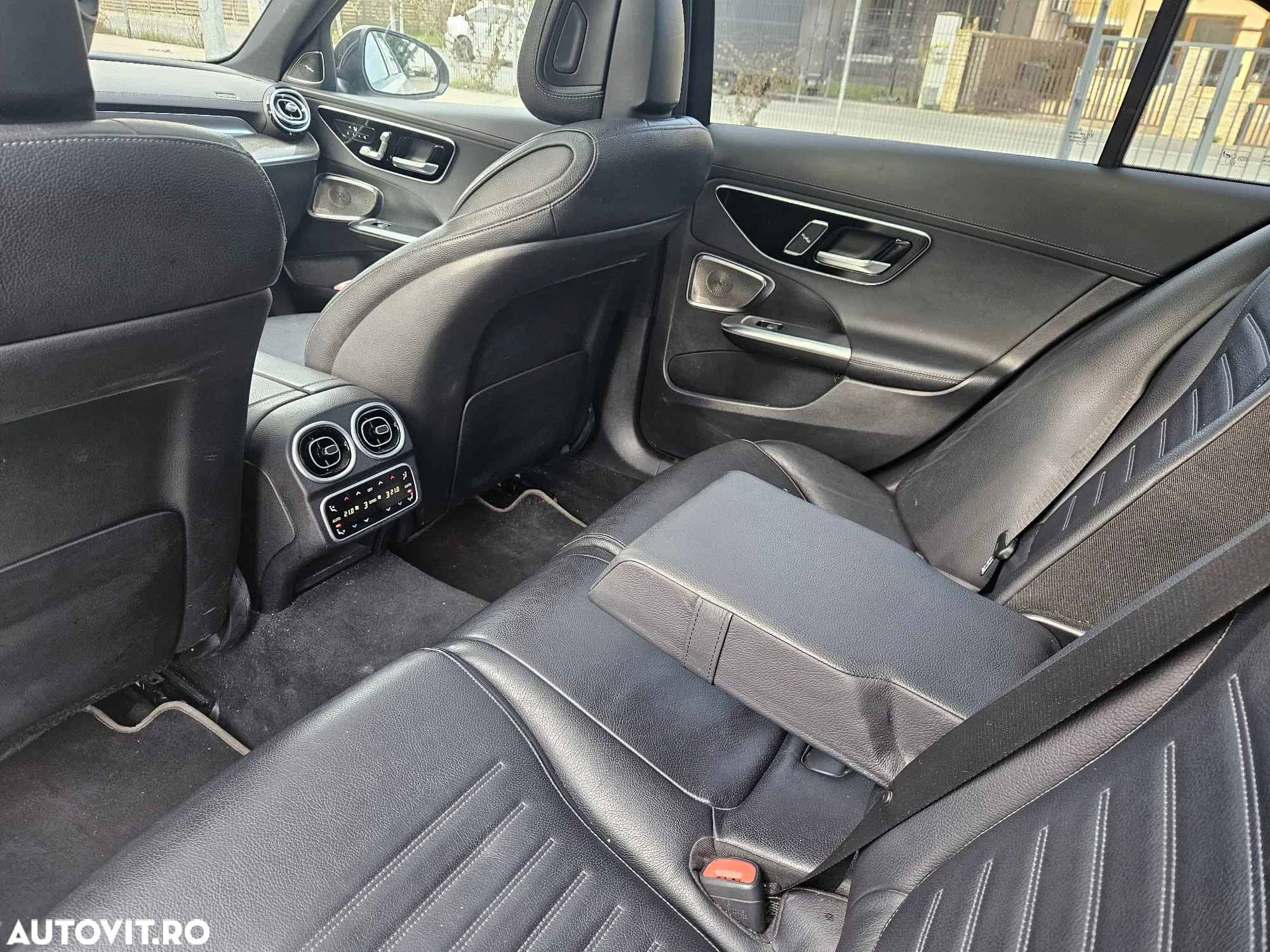 Mercedes-Benz C - 18