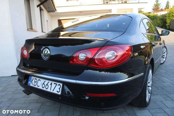 Volkswagen Passat CC - 23