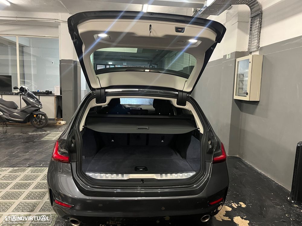 BMW 330 e Corporate Edition Auto - 30