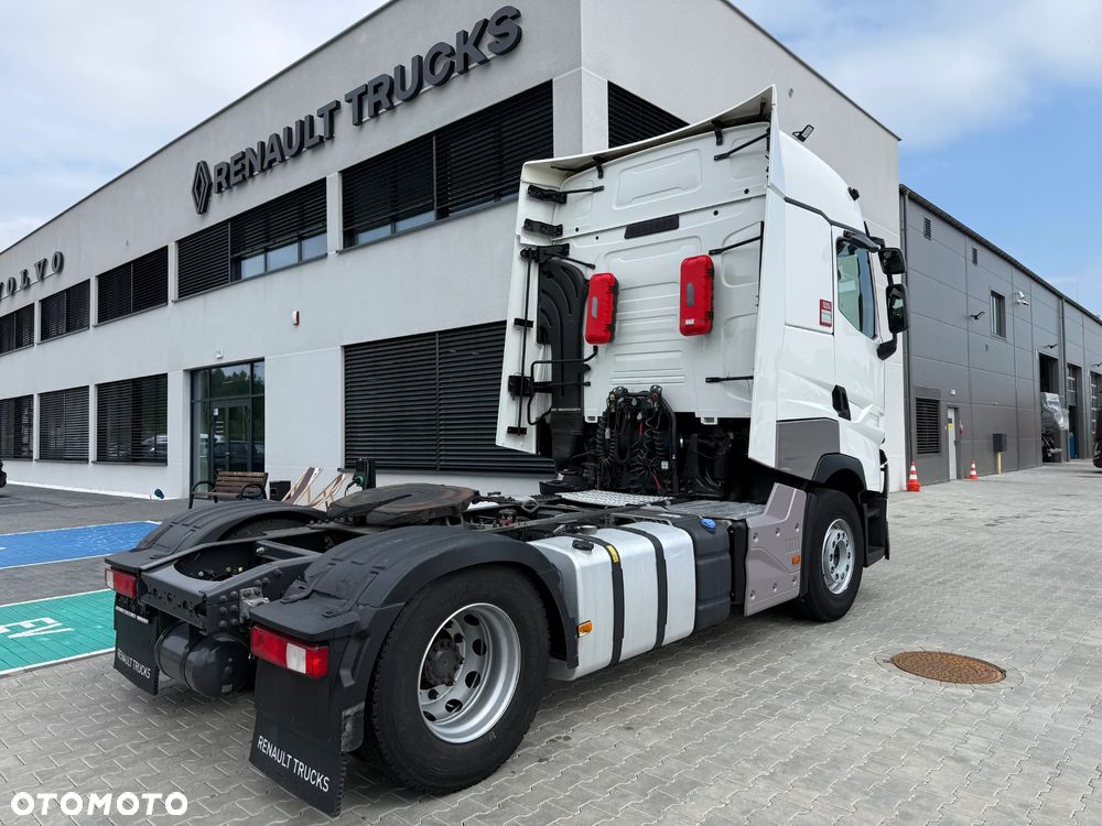 Renault T440 SleeperCab / Standard / Lodówka - 8