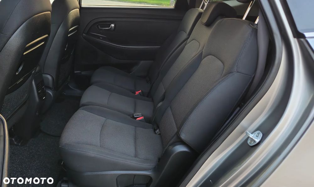 Kia Carens 1.7 CRDi L 7os - 8