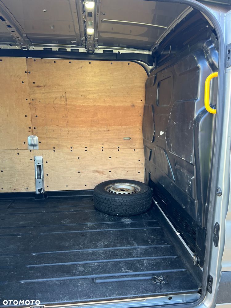 Ford Transit - 22