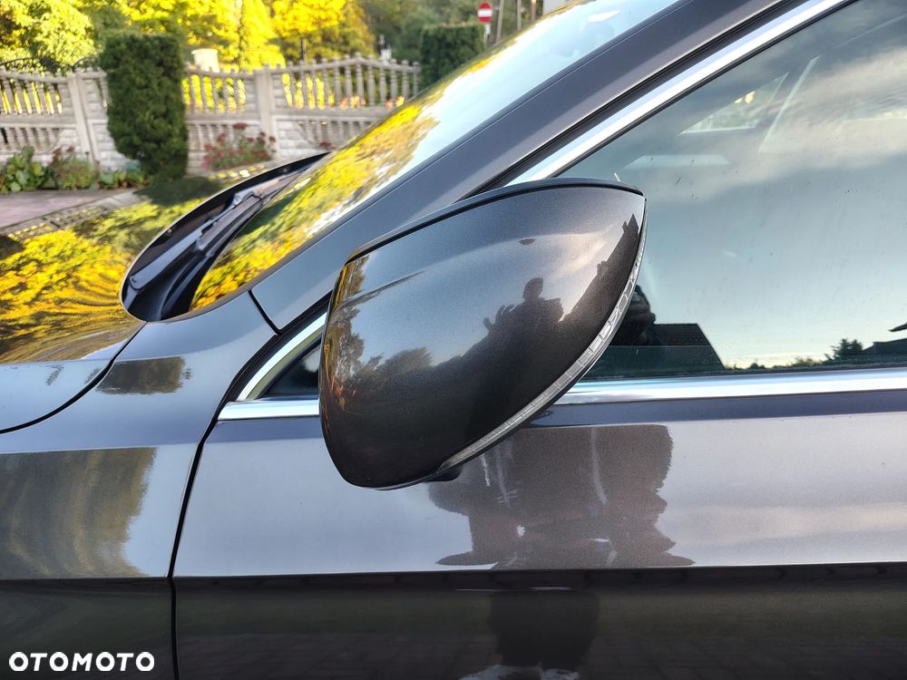 Volkswagen Passat 2.0 TDI (BlueMotion Technology) Comfortline - 28