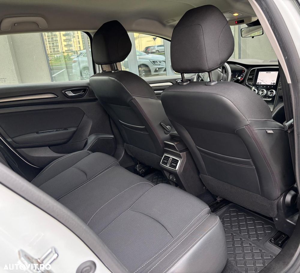 Renault Megane BLUE dCi EDC Zen - 16