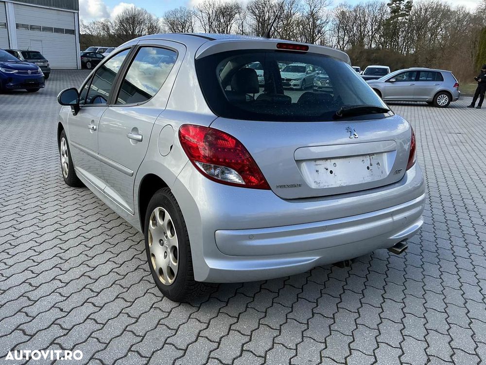 Peugeot 207 110 HDi FAP (Blue Lion) Premium - 3