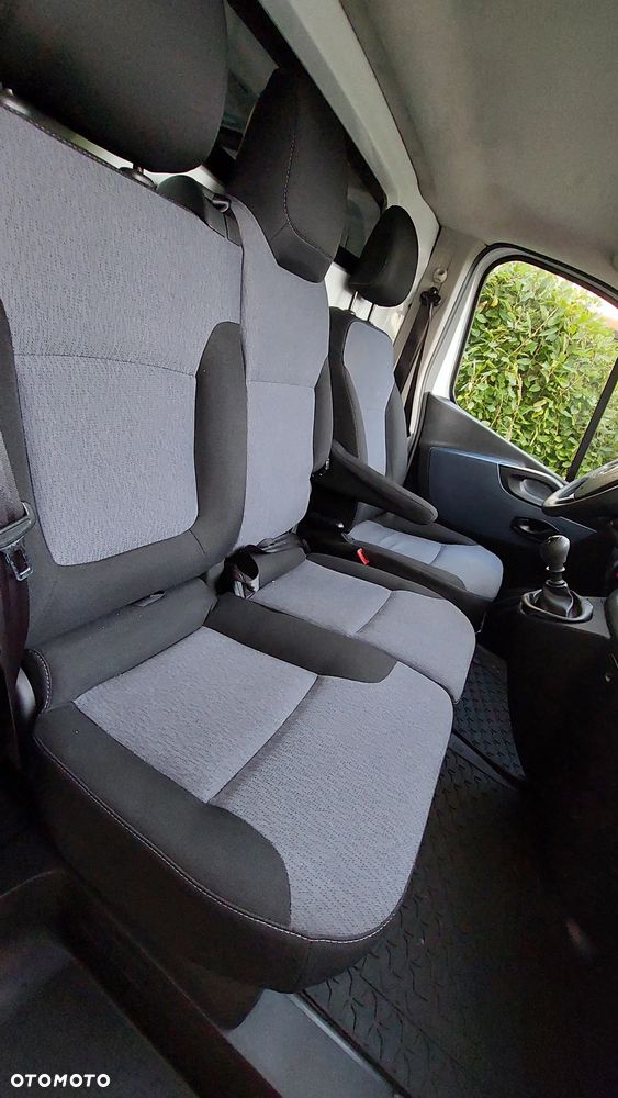 Opel Vivaro - 16