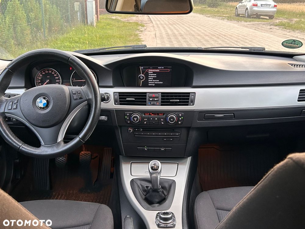 BMW Seria 3 316d Edition Luxury Line Purity - 27