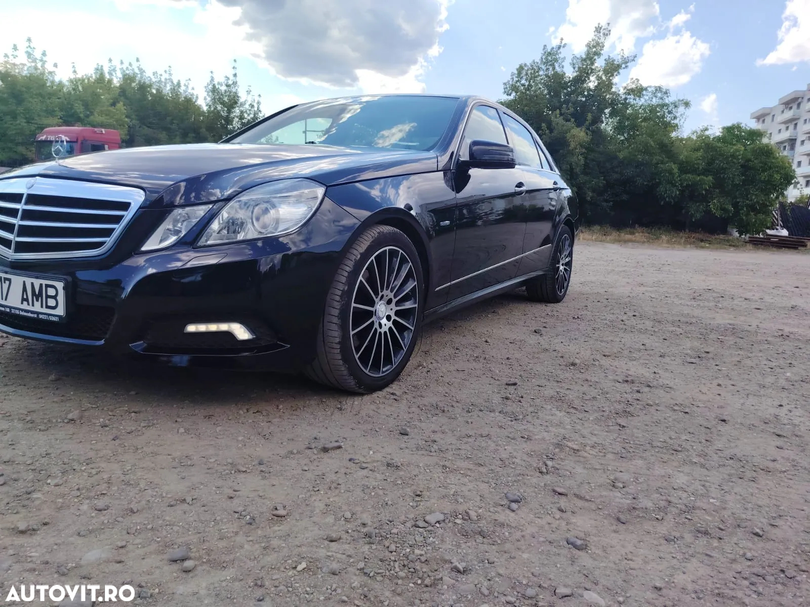Mercedes-Benz E 250 CDI DPF BlueEFFICIENCY Automatik Avantgarde - 4