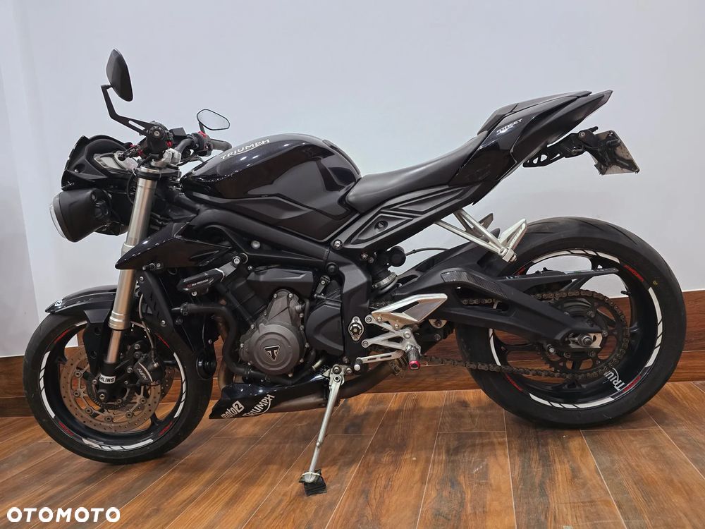 Triumph Street Triple - 21