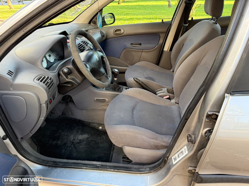 Peugeot 206 1.1 Color Line - 10