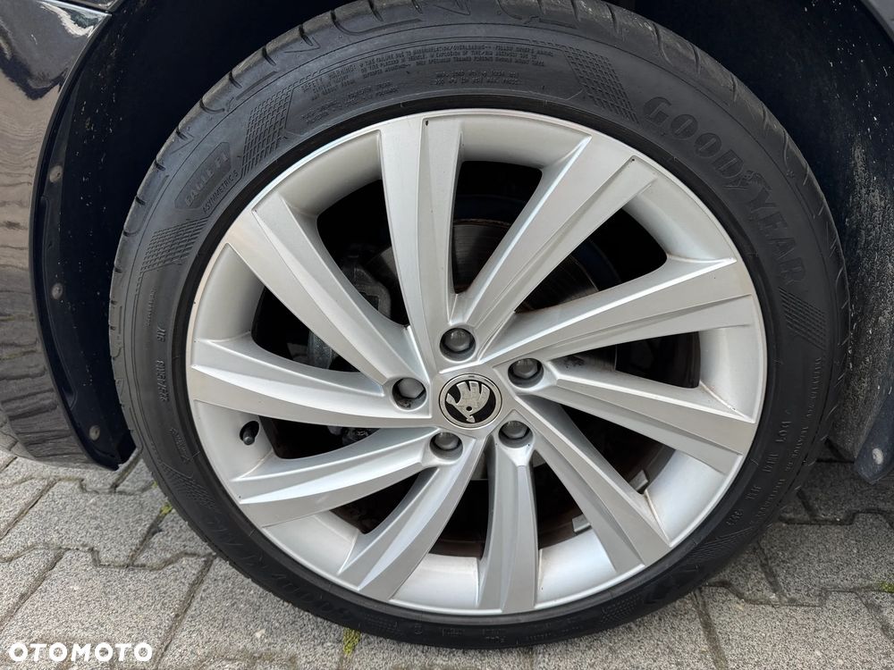 Skoda Octavia 2.0 TDI Style DSG - 11