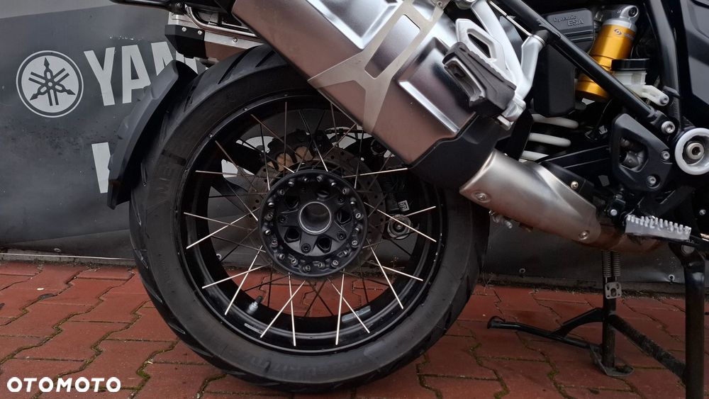 BMW R - 9