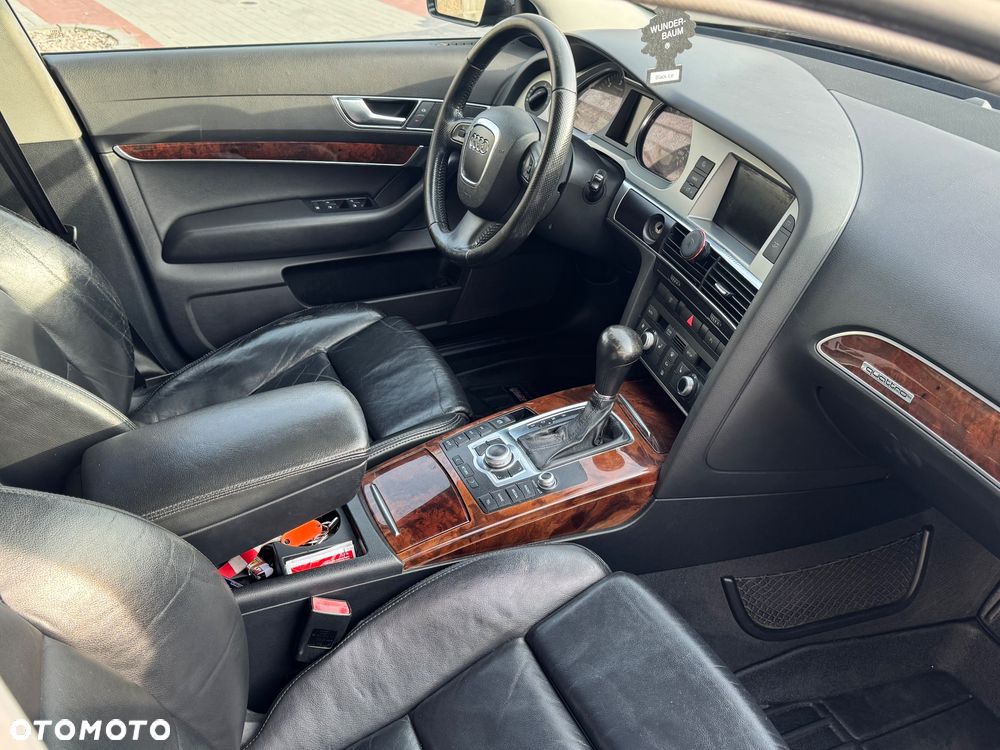 Audi A6 Allroad - 33