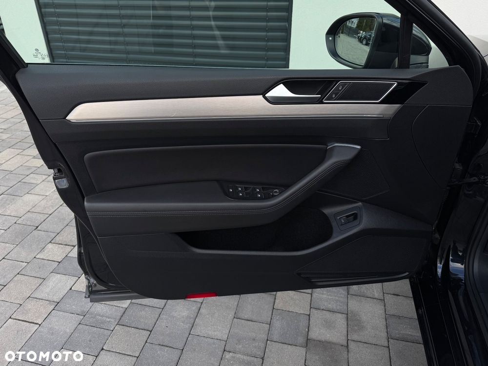 Volkswagen Passat 2.0 TDI 4Mot Elegance DSG - 15