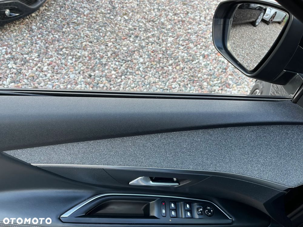 Peugeot 3008 BlueHDi 120 Stop & Start EAT6 Allure - 17