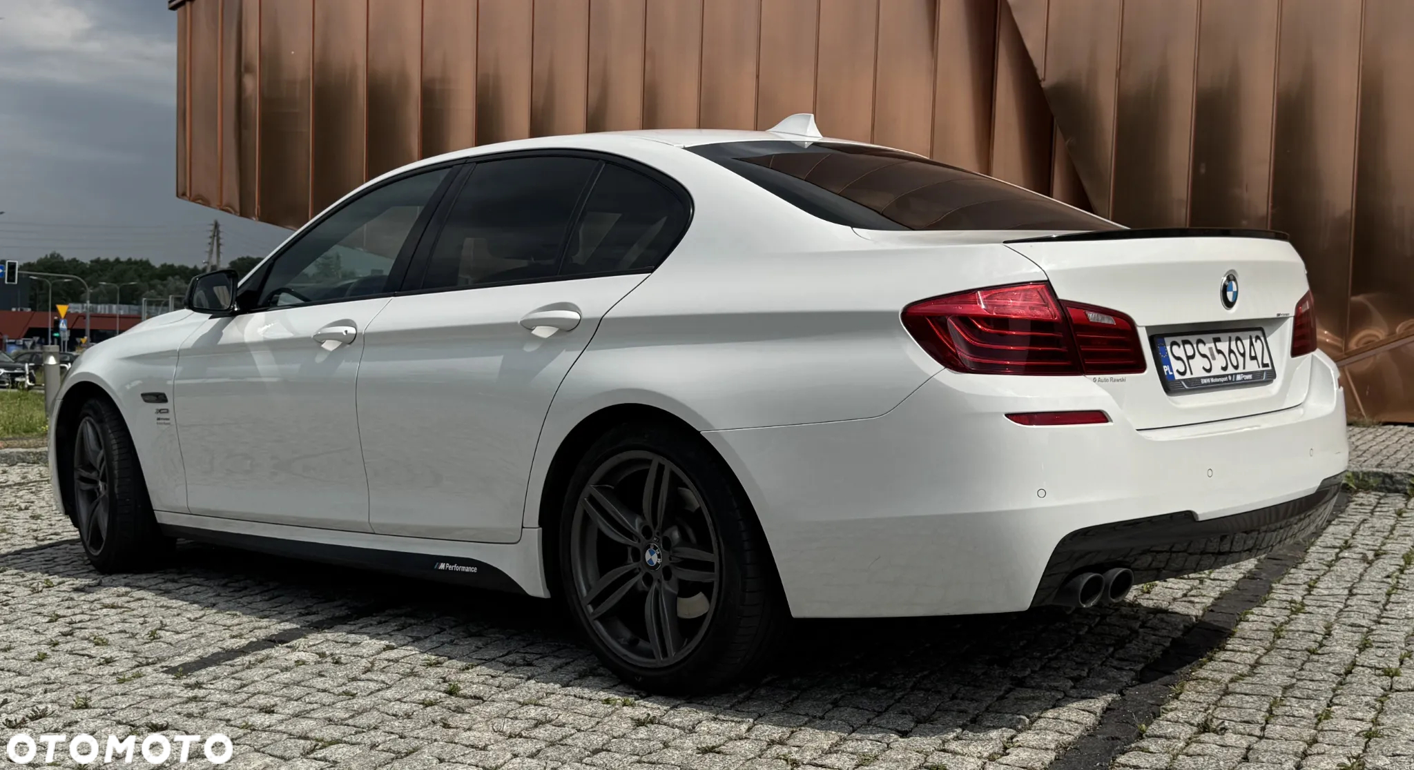 BMW Seria 5 525d xDrive - 12