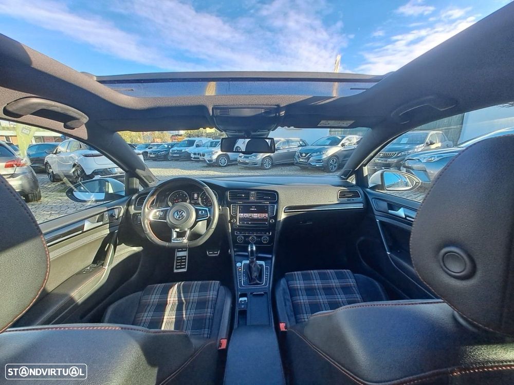 VW Golf 2.0 TSi GTi DSG Performance - 16