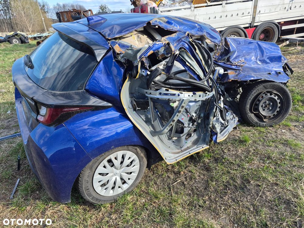 Toyota Yaris Hybrid 1.5 Executive - 5