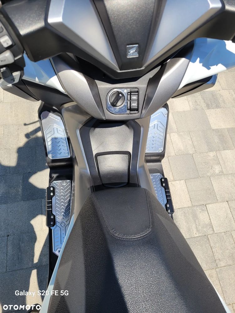 Honda NSS - 21