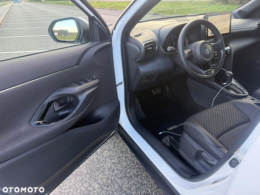 Toyota Yaris Hybrid 1.5 Premiere Edition - 18