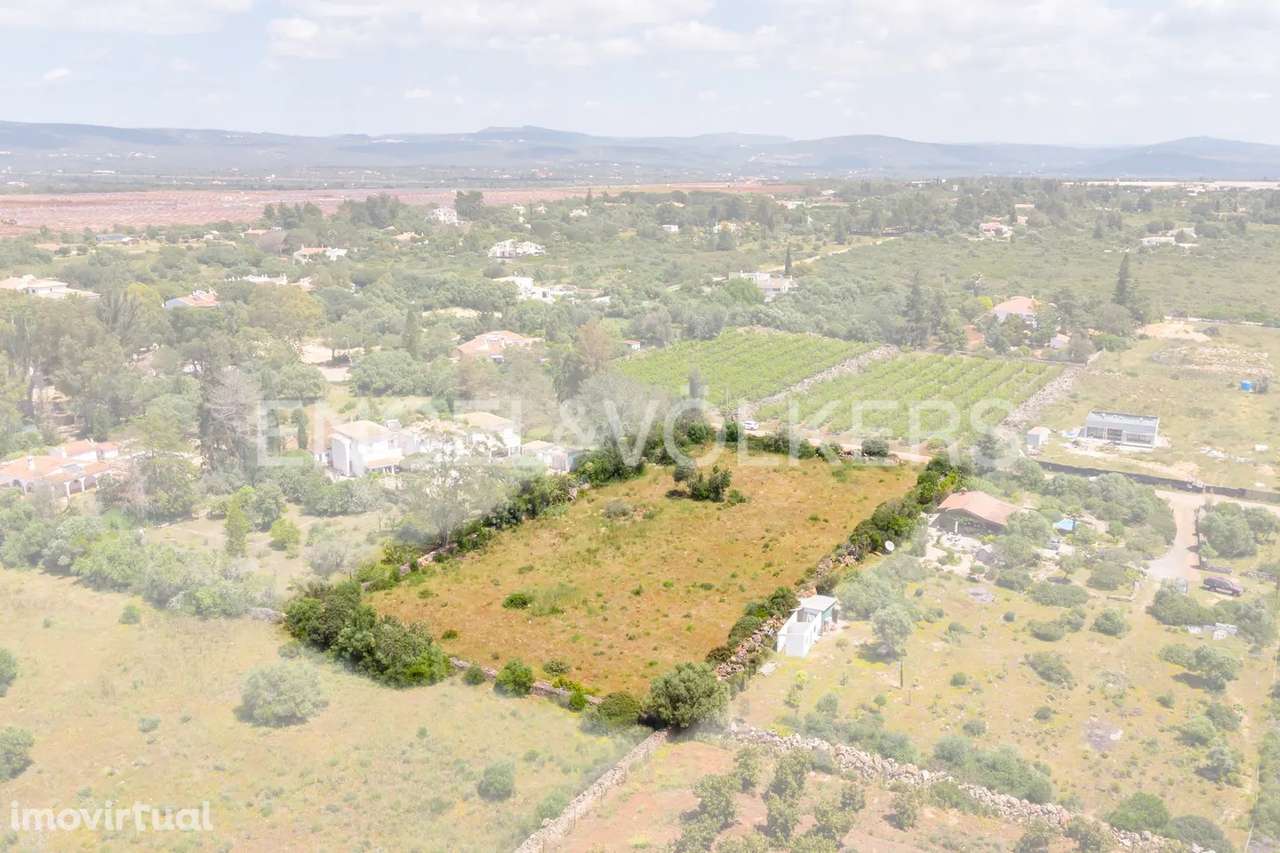 Excelente lote de terreno para construção - Grande imagem: 2/9