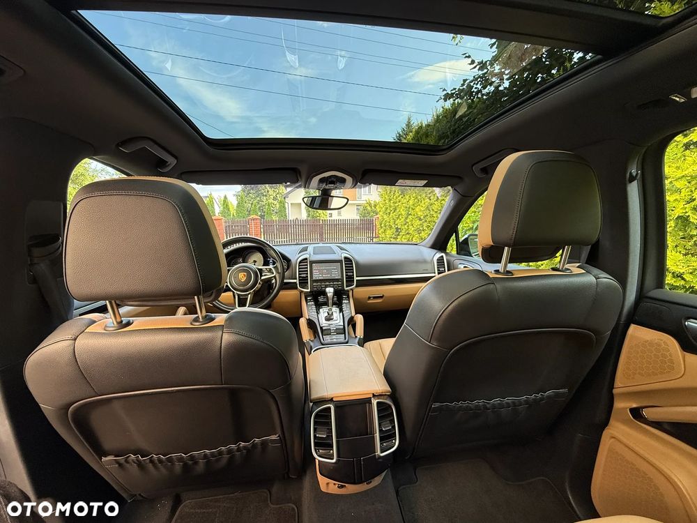 Porsche Cayenne S E-Hybrid - 22