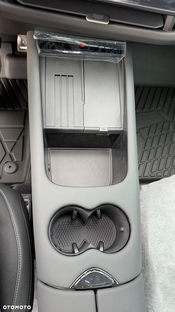 Volkswagen ID. Unyx 06 - 27