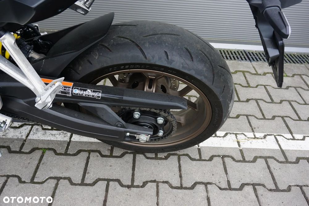 Honda CB - 15