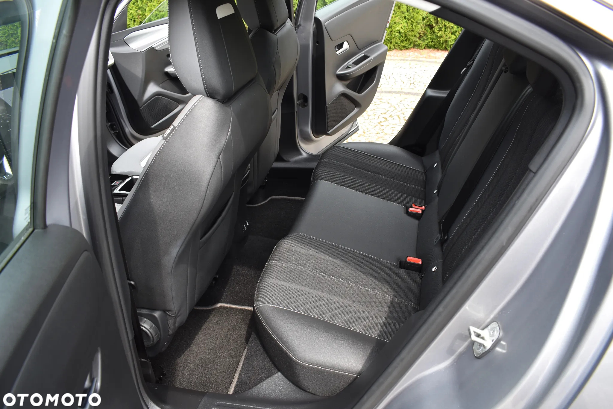 Opel Mokka 1.2 T Elegance Business Pack S&S - 10