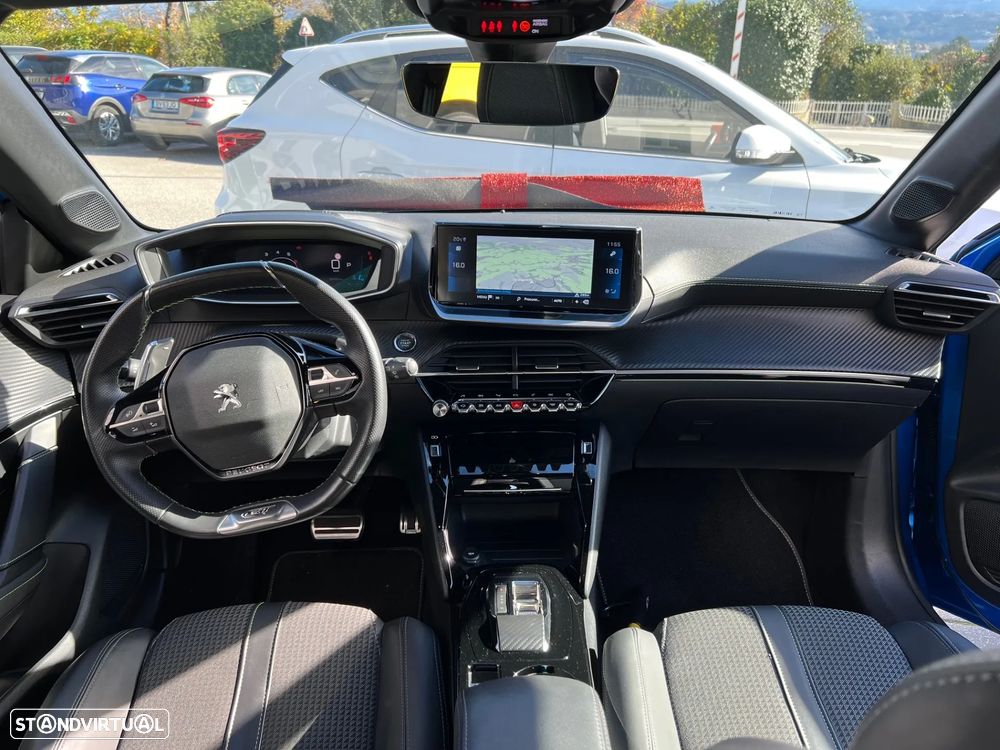 Peugeot 208 1.2 PureTech GT EAT8 - 9