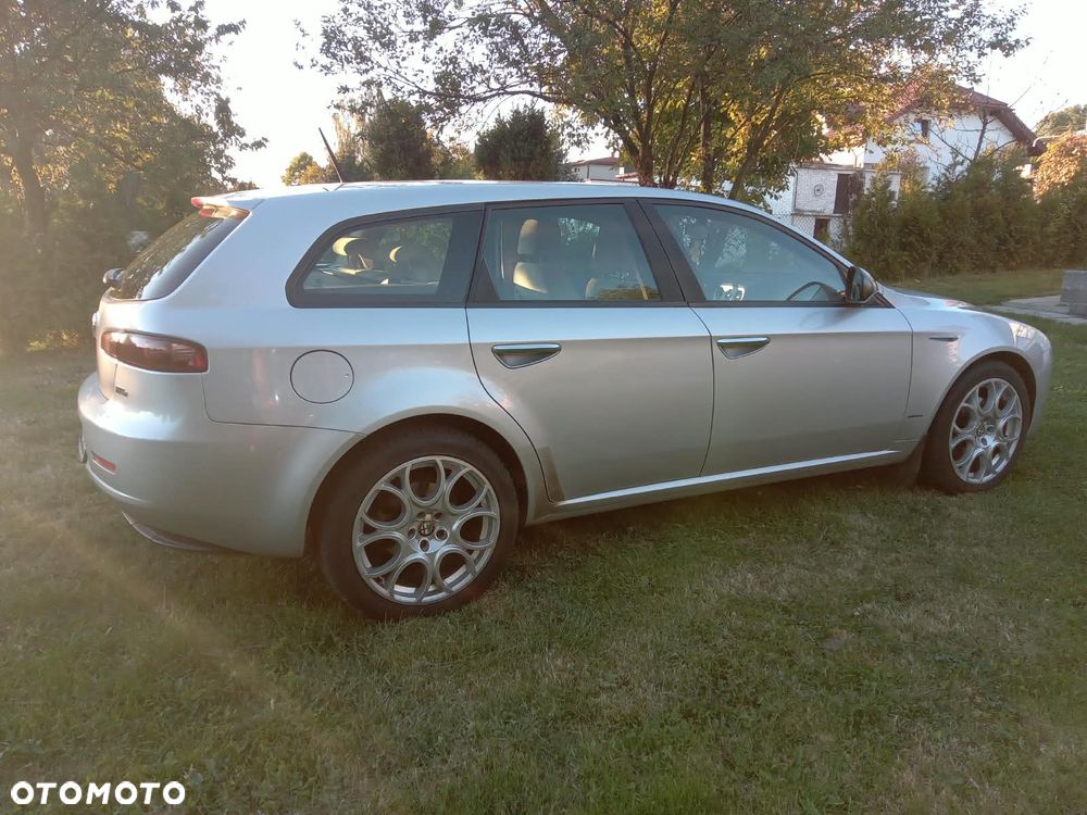 Alfa Romeo 159 1.9JTDM Distinctive - 18