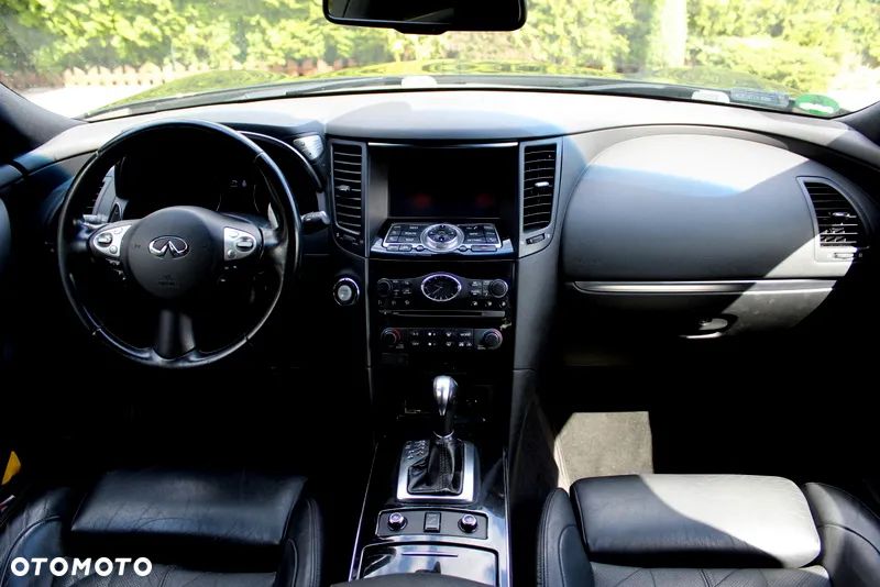 Infiniti QX70 3.0d S Premium - 11