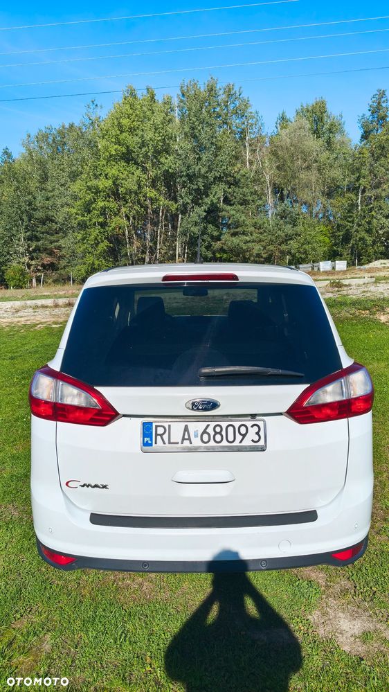 Ford Grand C-MAX - 16
