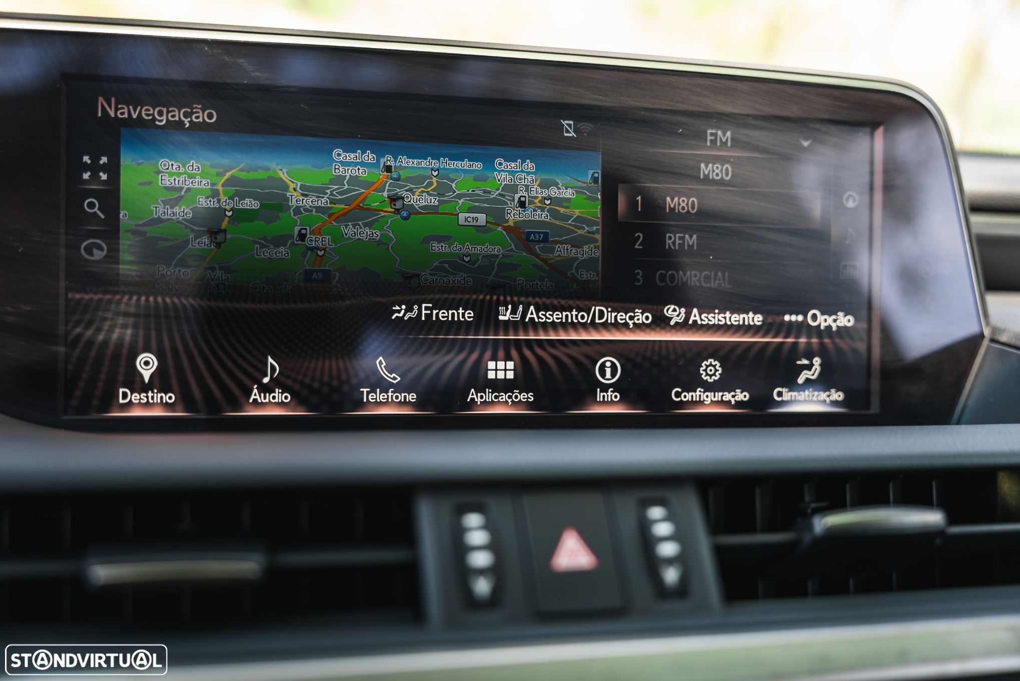Lexus es-300h Special Edition - 30
