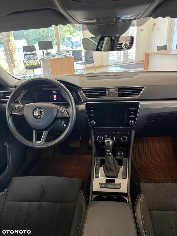 Skoda Superb 2.0 TSI Style DSG - 33