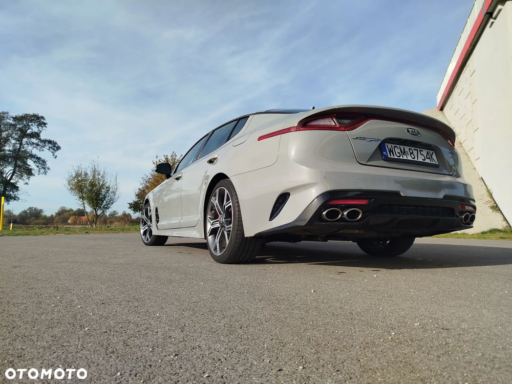 Kia Stinger 3.3 T-GDI AWD GT - 4