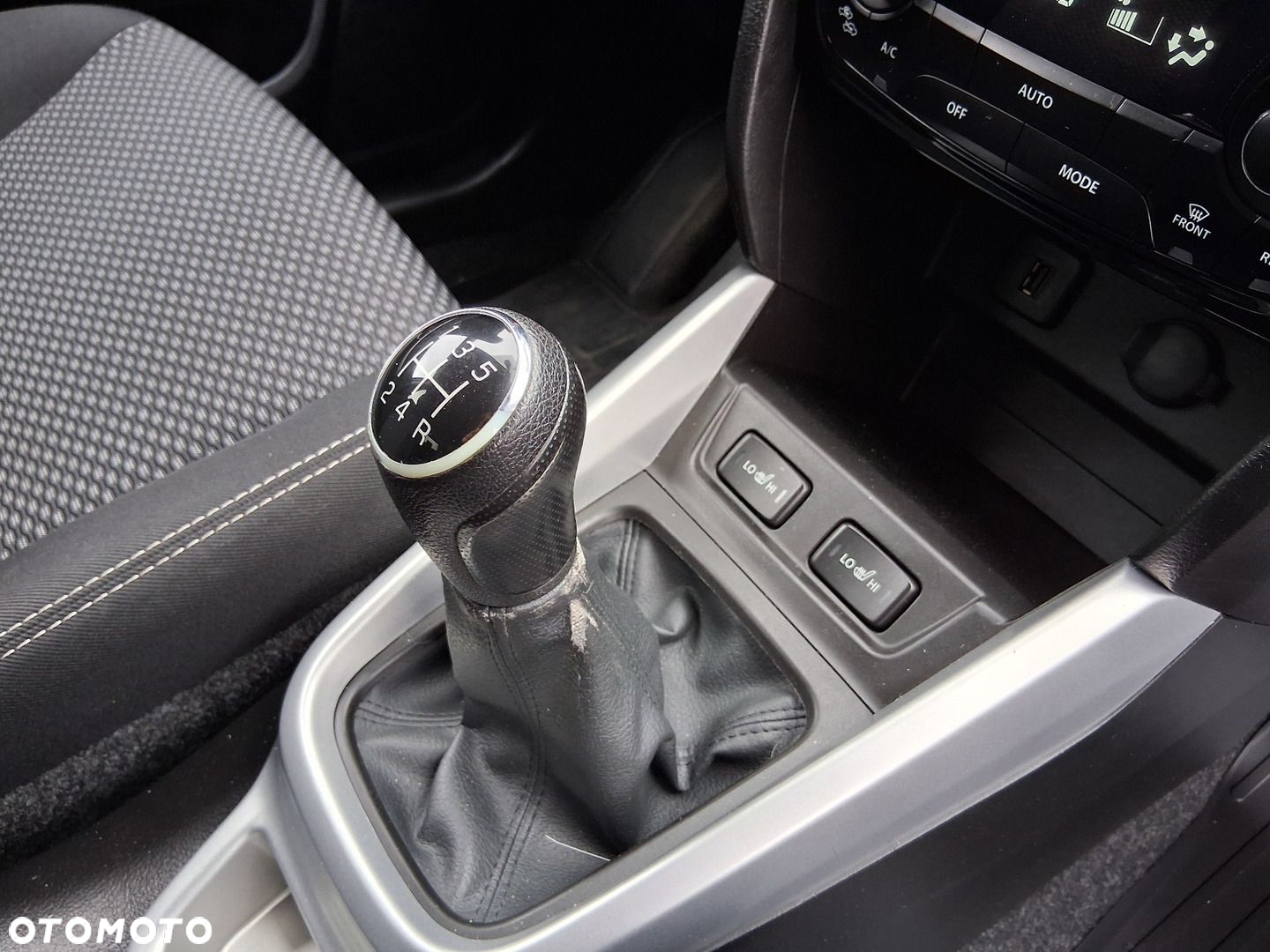 Suzuki Vitara 1.6 Premium 2WD - 29
