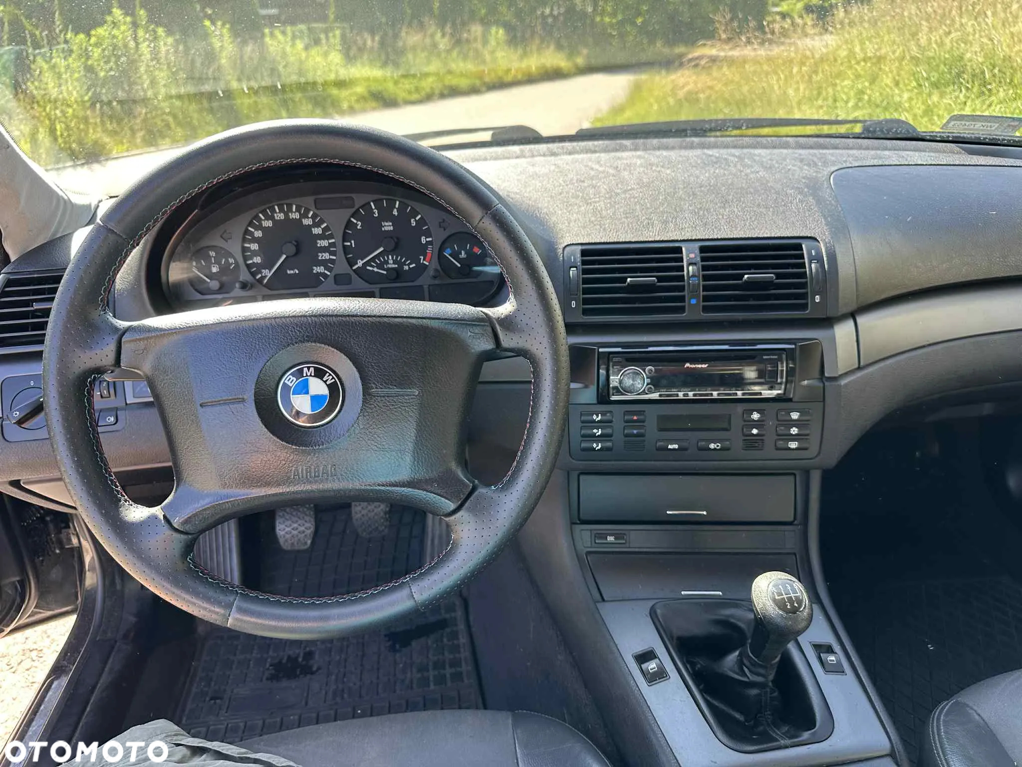 BMW Seria 3 325i - 10