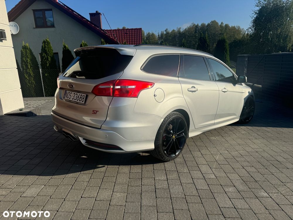 Ford Focus 2.0 TDCi ST-2 PowerShift - 2