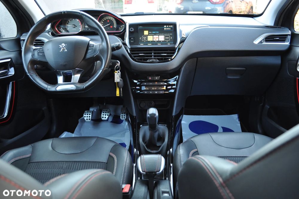 Peugeot 2008 1.5 BlueHDi GT Line S&S - 16