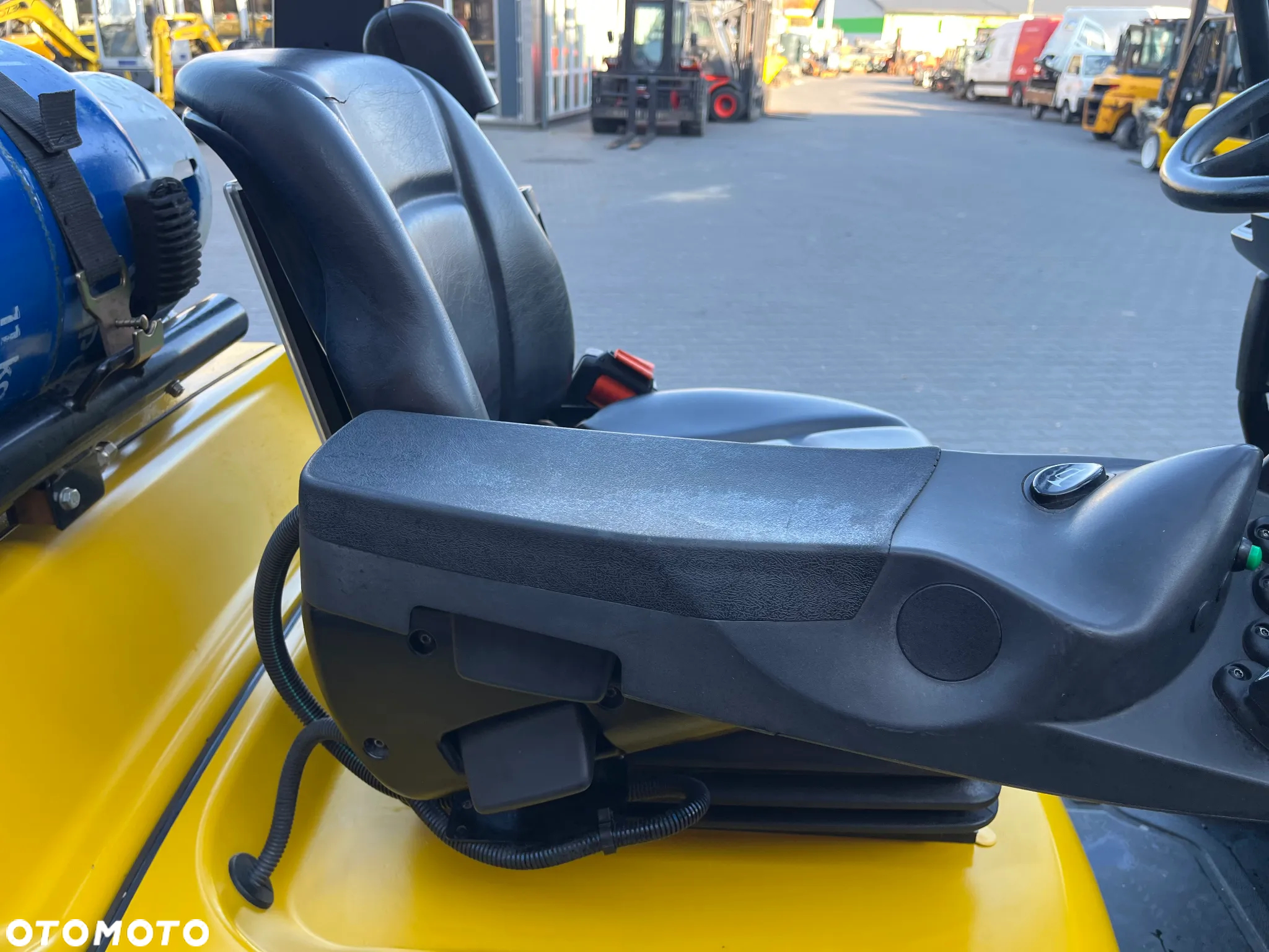 Yale GLC25VX - 23