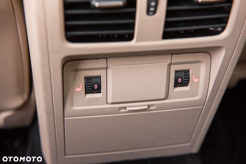 Volkswagen Passat Variant 1.4 TSI ACT (BlueMotion Technology) Highline - 29