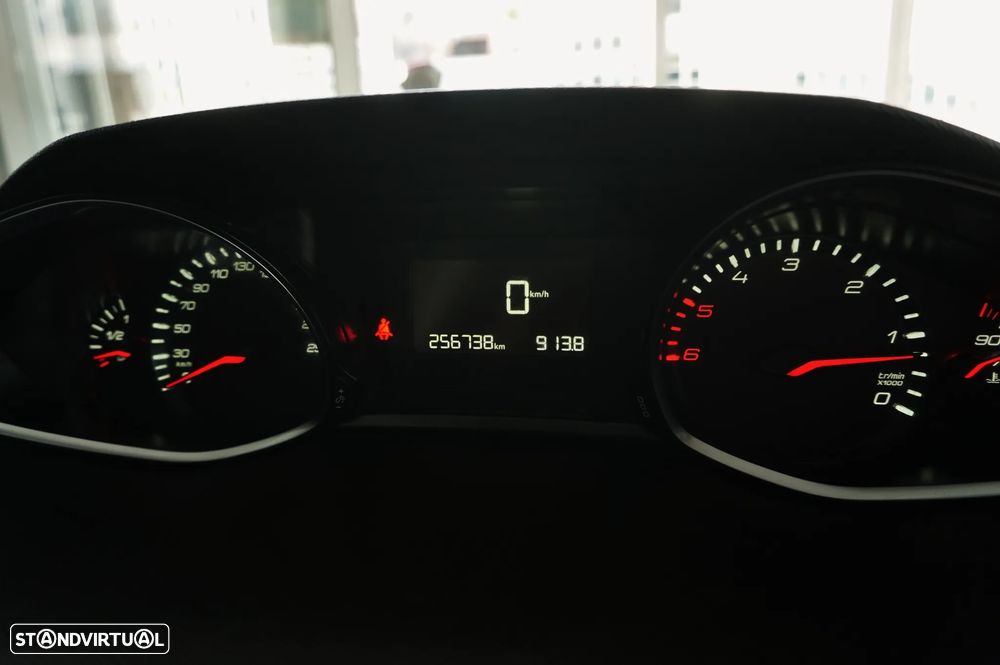 Peugeot 308 SW 1.6 BlueHDi Active - 11
