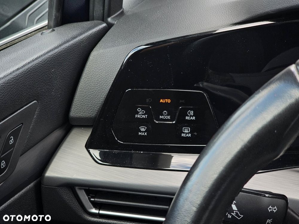 Volkswagen Golf Variant - 15
