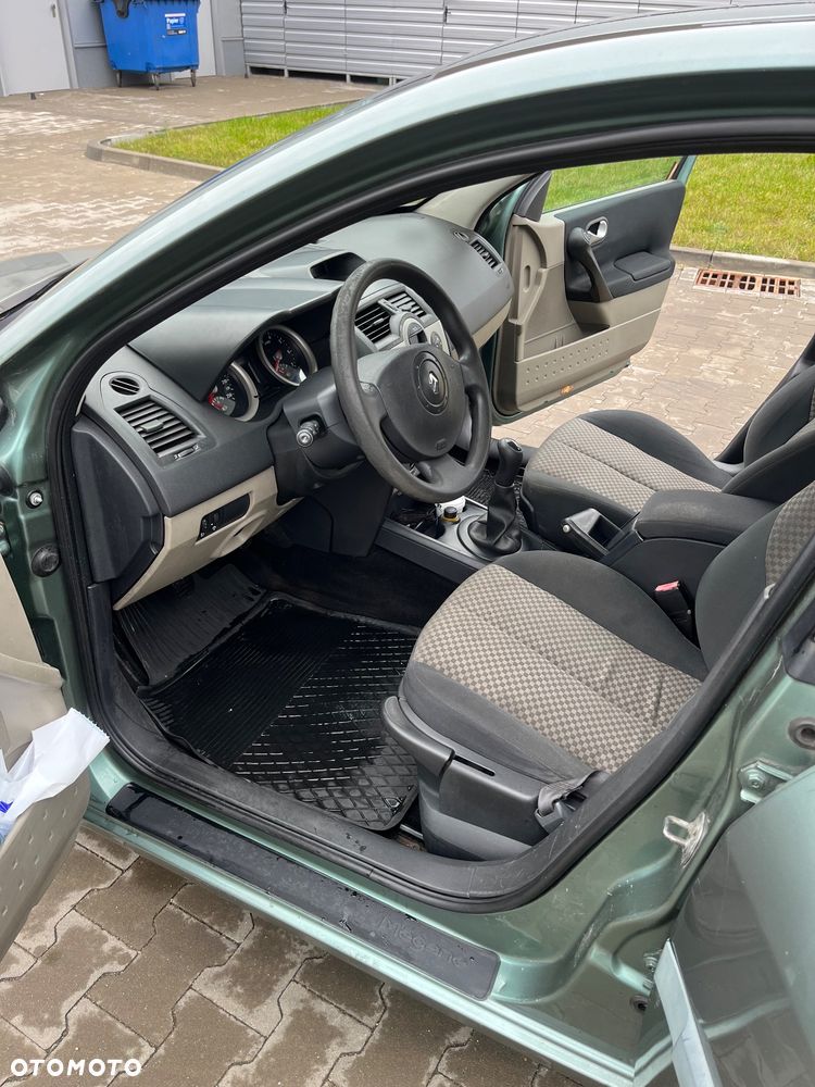 Renault Megane 1.6 Confort Privilege - 18