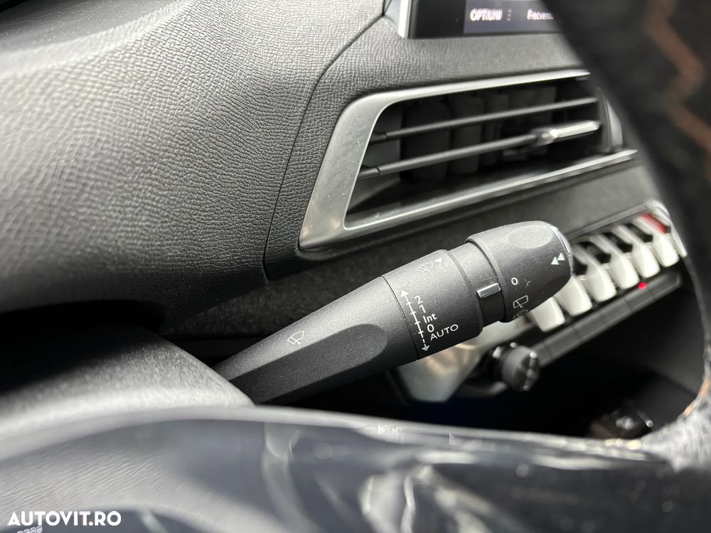 Peugeot 3008 1.5 BlueHDI S&S GT-Line - 17