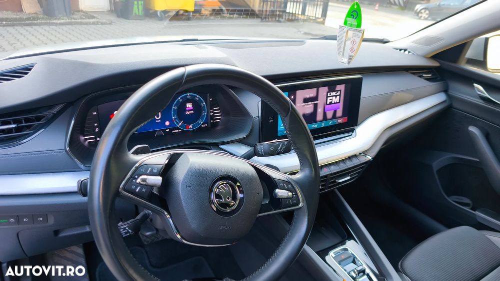 Skoda Octavia 2.0 TDI DSG Tour - 9