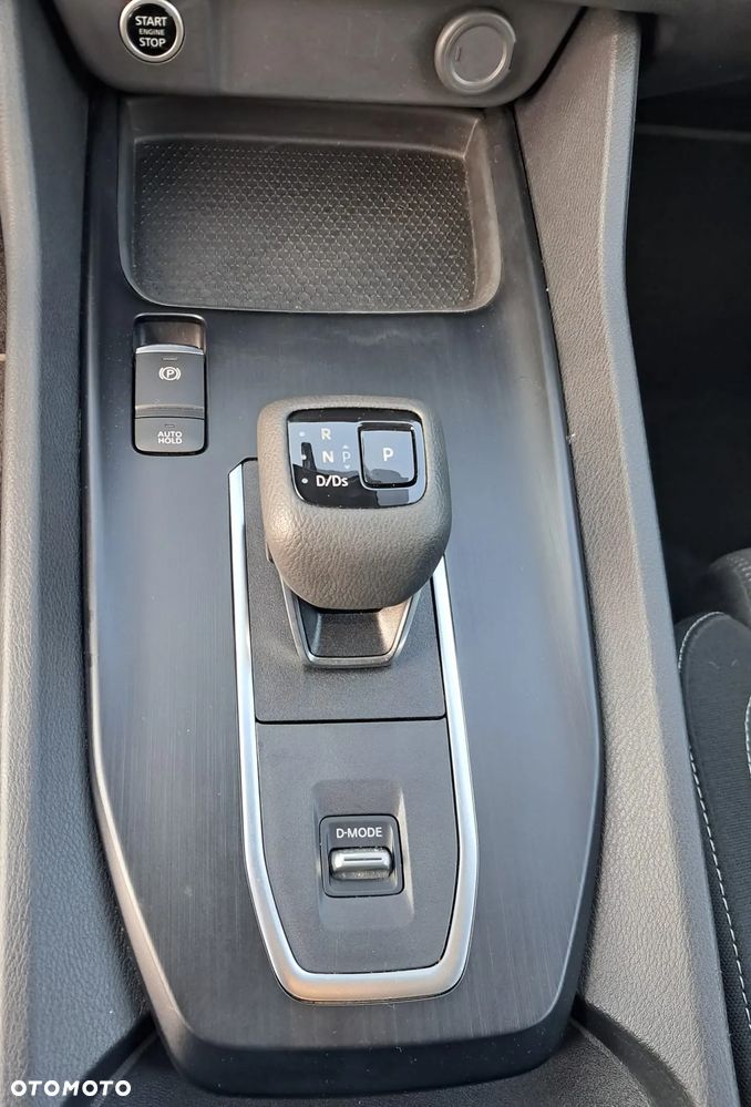 Nissan Qashqai 1.3 DIG-T MHEV N-Connecta Xtronic - 16