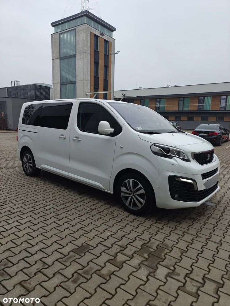 Peugeot Traveller - 4