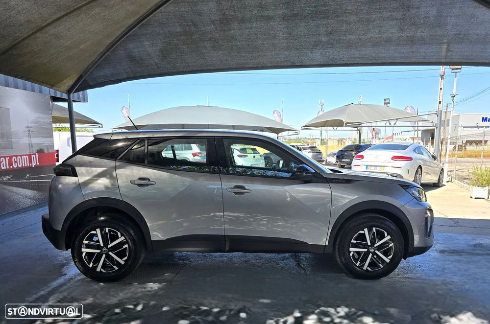 Peugeot 2008 1.2 PureTech Style - 4